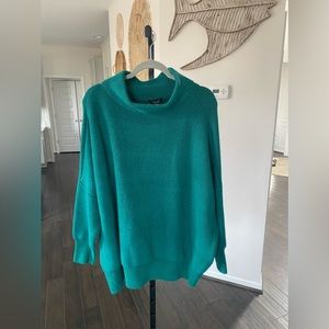 VICI long chunky green sweater ❤️